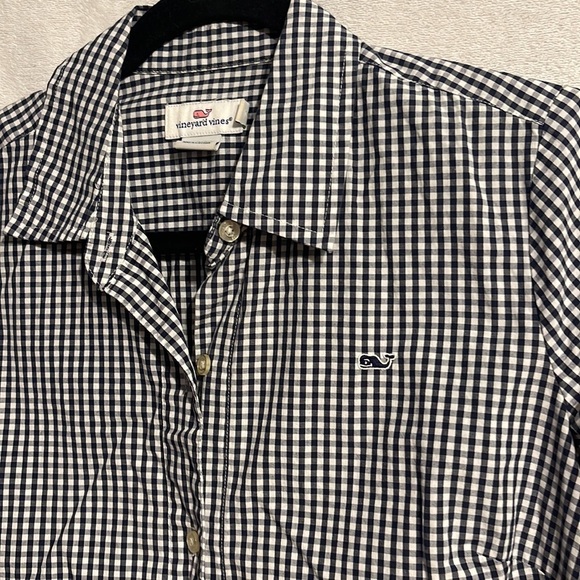 VINEYARD VINES ⭐️ button down shirt - Picture 2 of 4